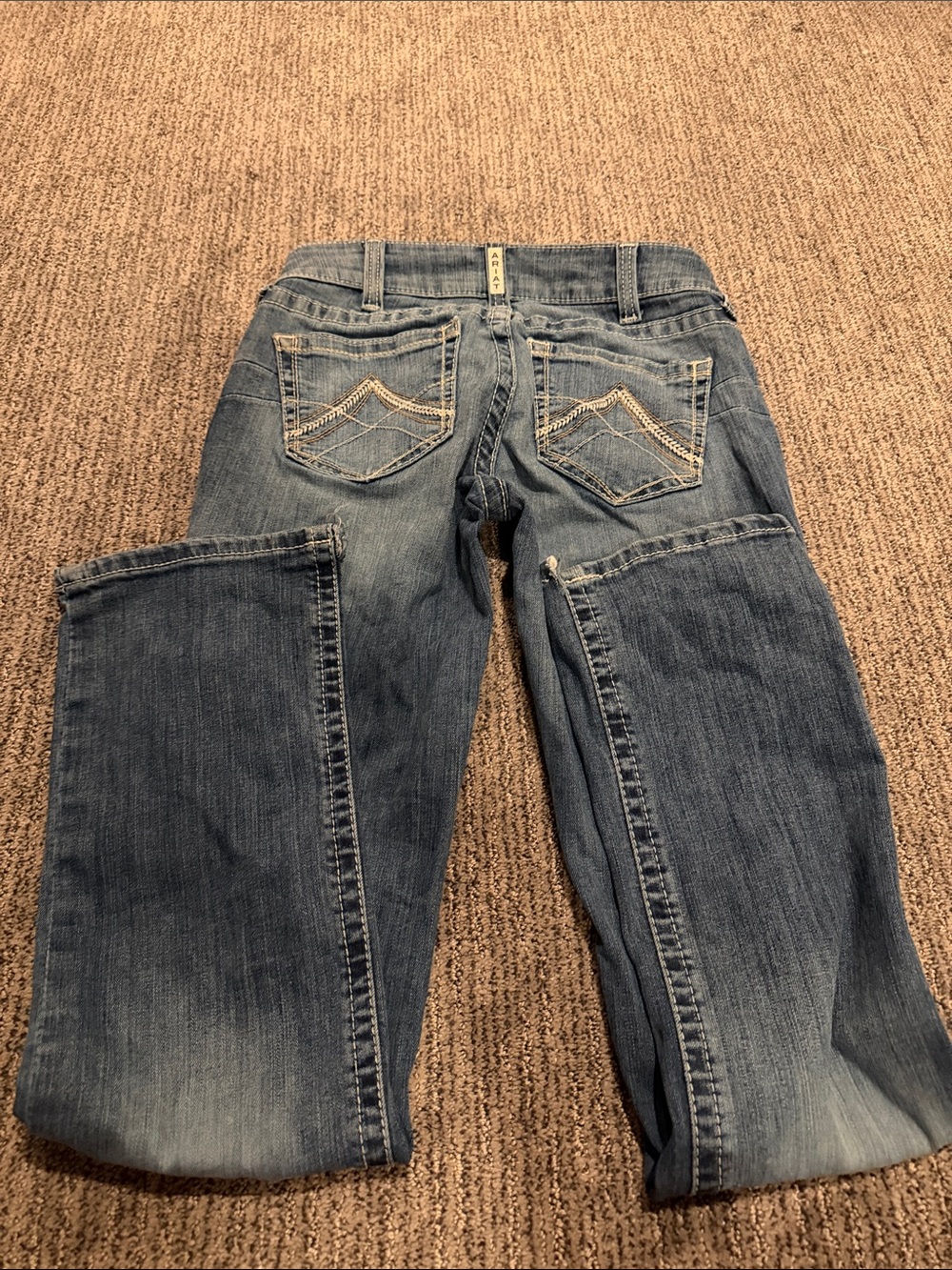 Ariat women’s real jeans - Picture 2 of 2